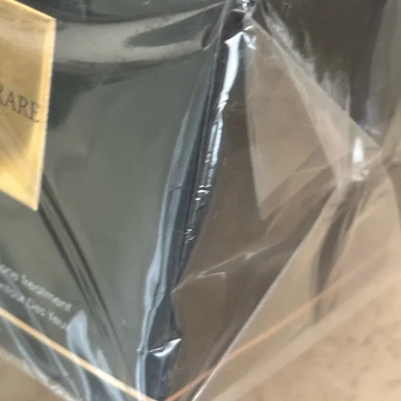 Tresor Rare - Eye Cream - BNIB - Picture 2 of 3